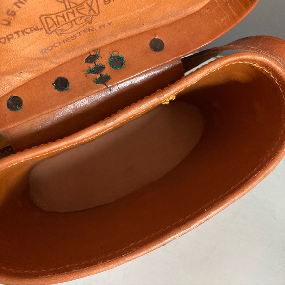 Vintage Structured Leather Bag - Picture 4 of 9